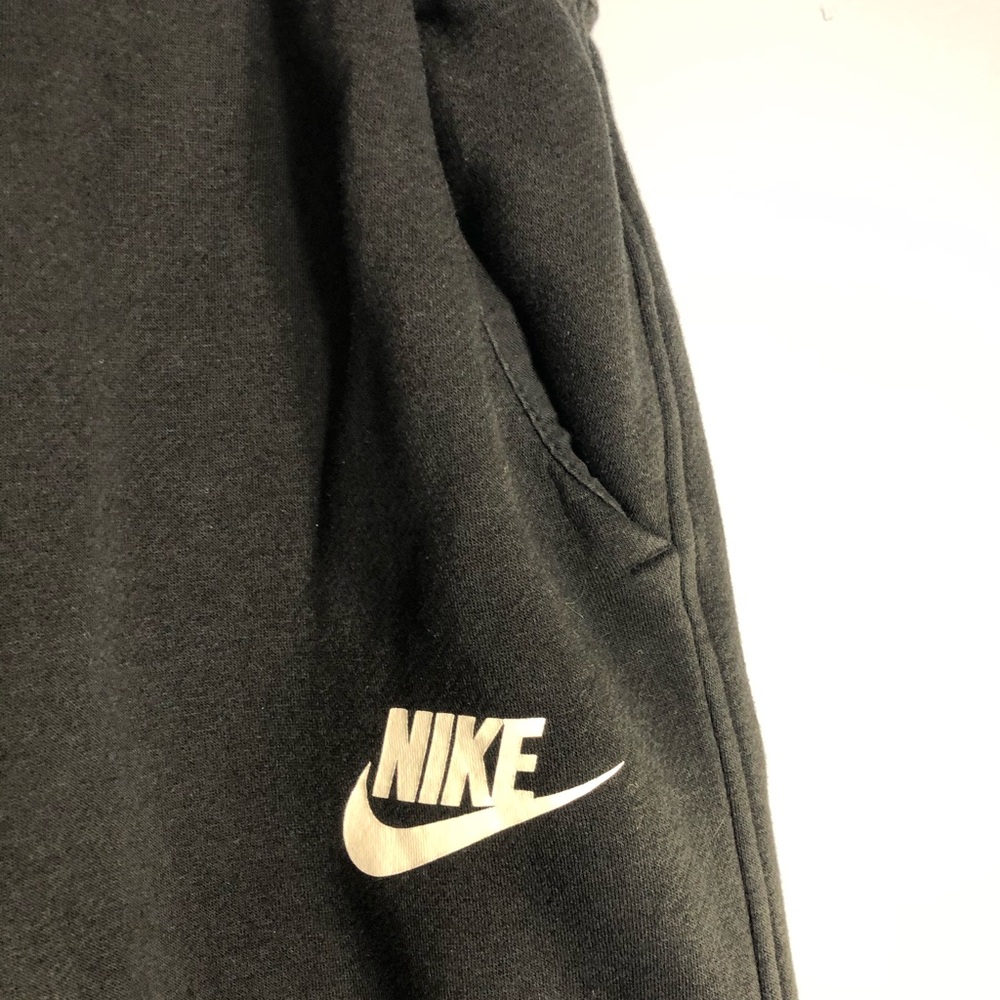 Sweatpants - Picture 2 of 3